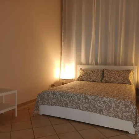 Roccia Scura Dell'etna בית נופש