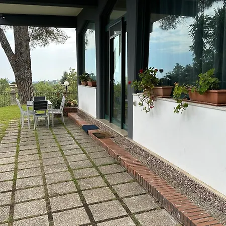 Roccia Scura Dell'etna זפראנה אטניאה