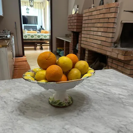 Roccia Scura Dell'etna בית נופש *