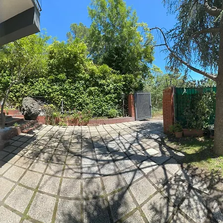 Roccia Scura Dell'etna זפראנה אטניאה