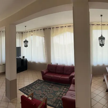 Roccia Scura Dell'etna בית נופש זפראנה אטניאה